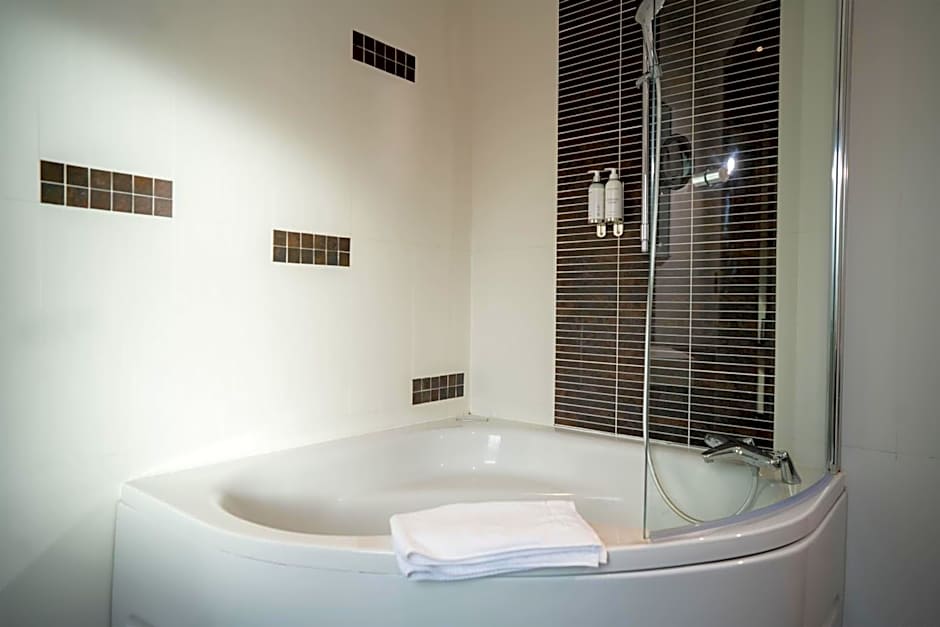 Best Western Plus Le Fairway Hotel & Spa Golf d'Arras