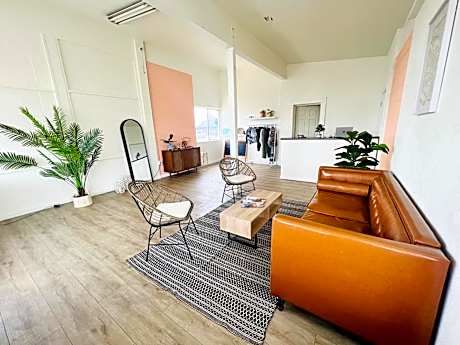 The Postcard Motel