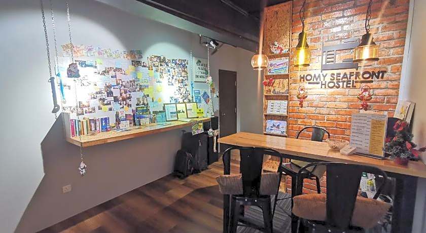 Homy Seafront Hostel