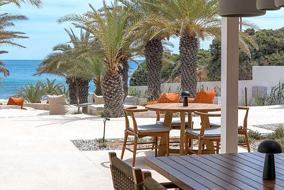 Golden Milos Beach Ηouse by Domotel