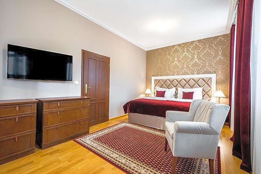 Zdjęcie 1 z 7 — Superior 1 King Bed Suite