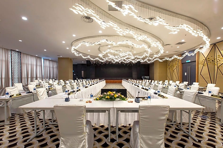 Fraser Place Puteri Harbour