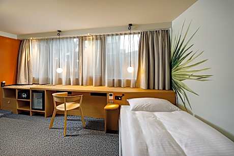 Single Standard Room