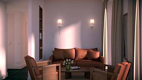 Two Bedroom Duplex with Rooftop