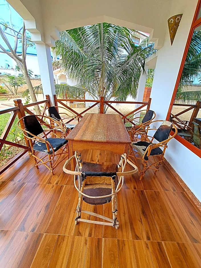 Mimi na wewe villa