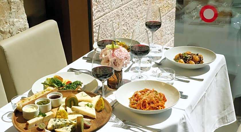 Theatron Jerusalem Hotel & Spa MGallery Collection