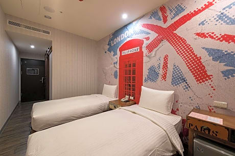 Standard Twin Room without Window