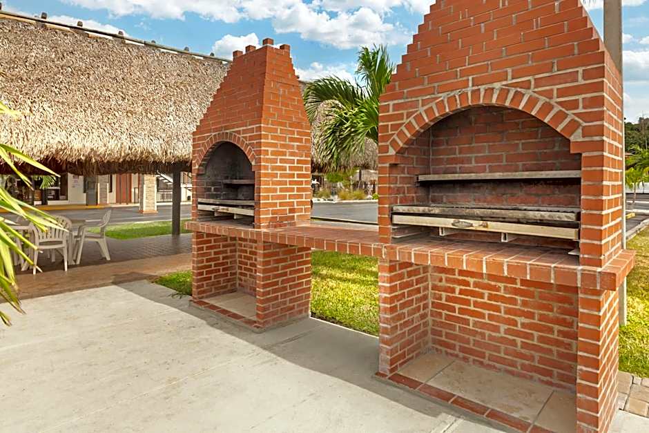 Quality Inn Florida City - Gateway to the Keys