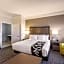 La Quinta Inn & Suites by Wyndham Austin at The Domain