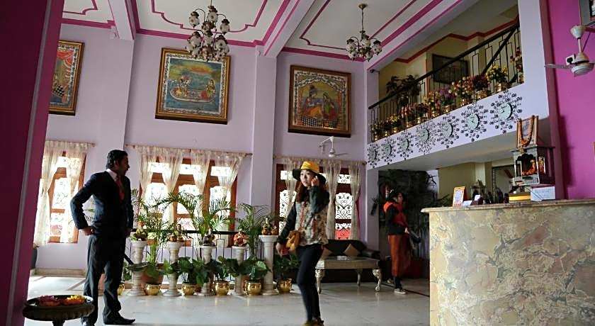 A Palace on River Rashmi Guest House