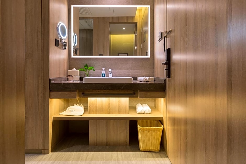 Atour Hotel (Jining Taibai Road Canal City)