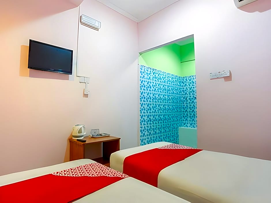 OYO 89782 Ranau City Inn