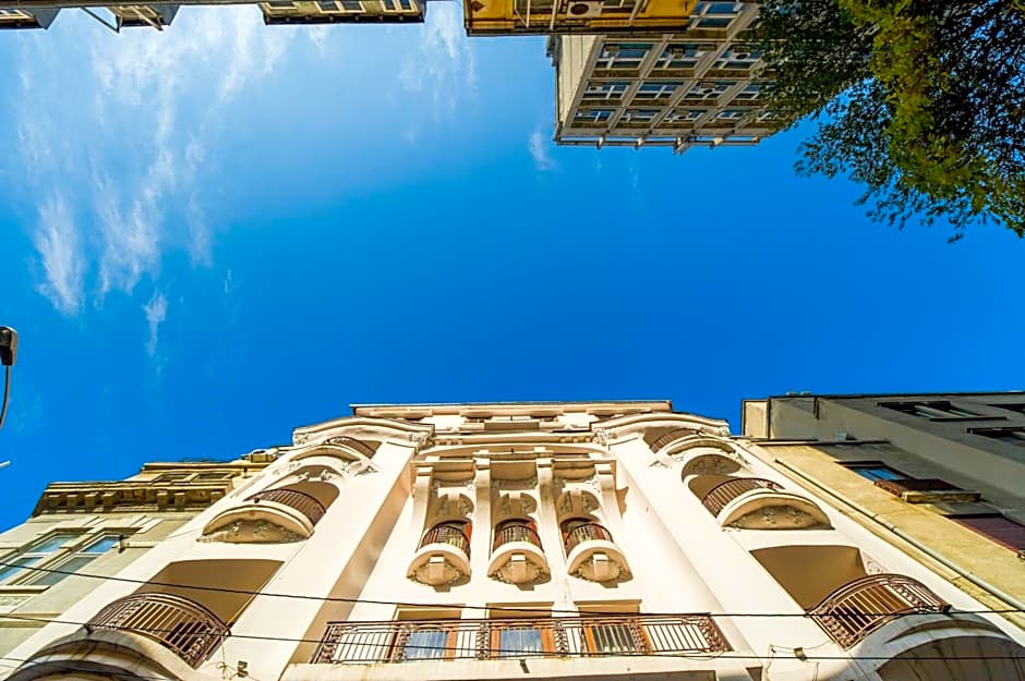 Hotel Carpati Imparatul Romanilor