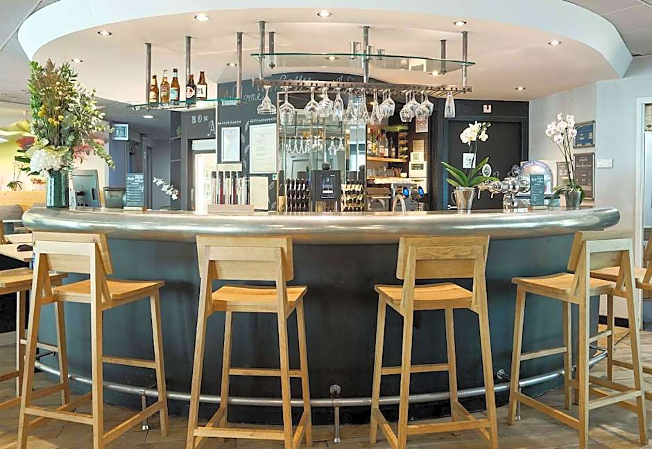 B&B HOTEL Velizy Est