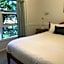 Gipsy Point Lodge