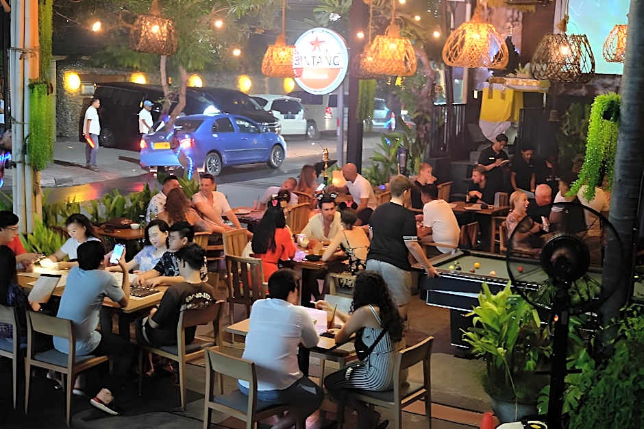 D'Primahotel Petitenget Seminyak