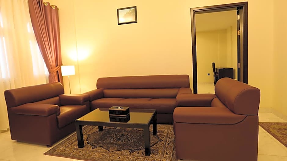 Remas Hotel Suites - Al Khoudh, Seeb, Muscat