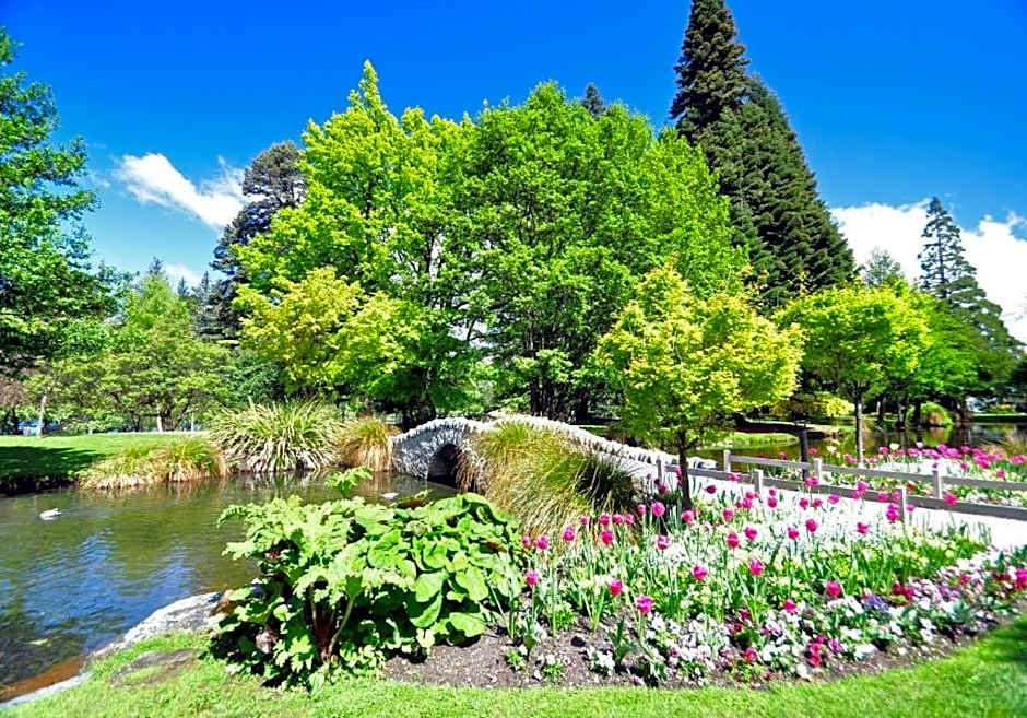 Base Backpackers Queenstown