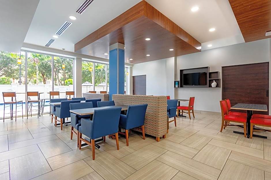 Holiday Inn Express & Suites - Miramar By IHG