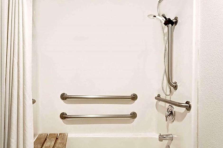 Super 8 by Wyndham Battle Mountain