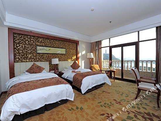 Donggu Lake Xiangshan New Century Hotel
