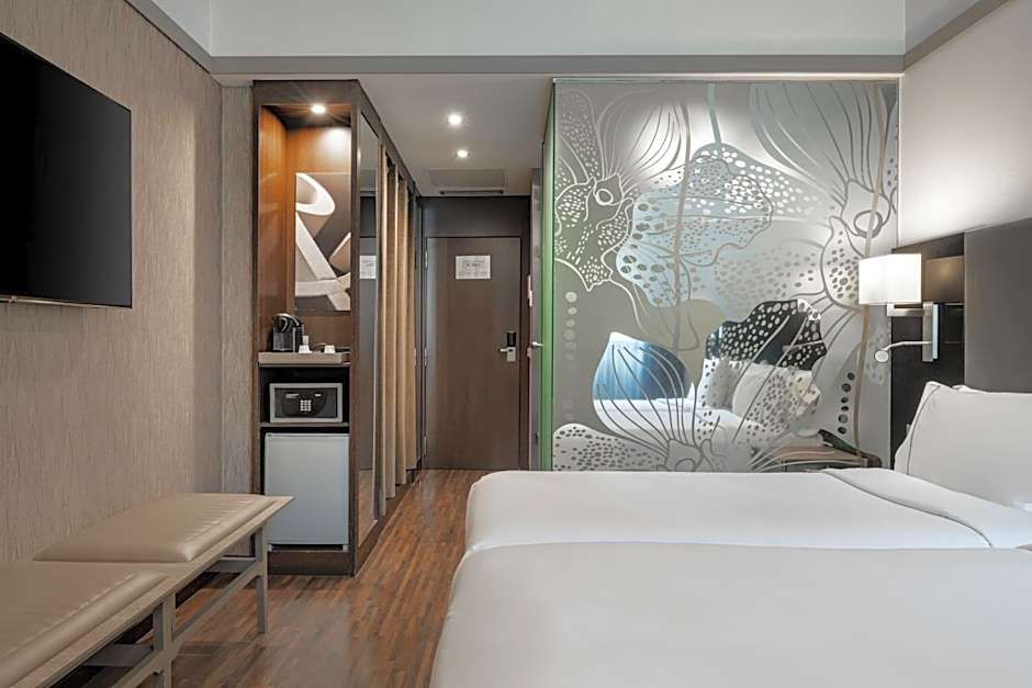 AC Hotel by Marriott Recoletos