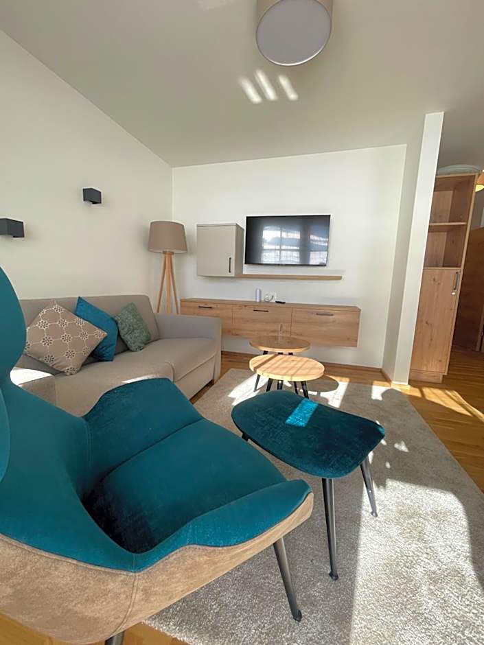 Bauernhofhotel "die Unterbergerin" - Zimmer mit Frühstück und Ferienwohnungen in Gastein mit GRATIS Thermeneintritt