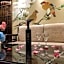 Zhongbo Art Hotel (Hualin Temple Subway Station Store, Shangxiajiu Commercial Pedestrian Street)