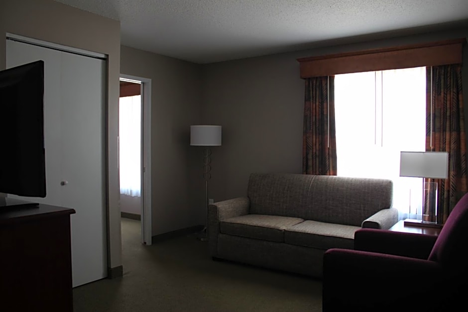 GrandStay Hotel & Suites Ames