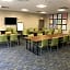 Holiday Inn Express Hotel & Suites Maryville