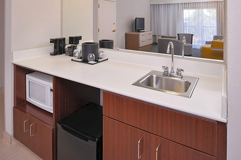 Courtyard by Marriott Milwaukee North/Brown Deer