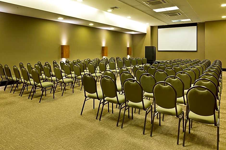 Golden Tulip Natal Ponta Negra