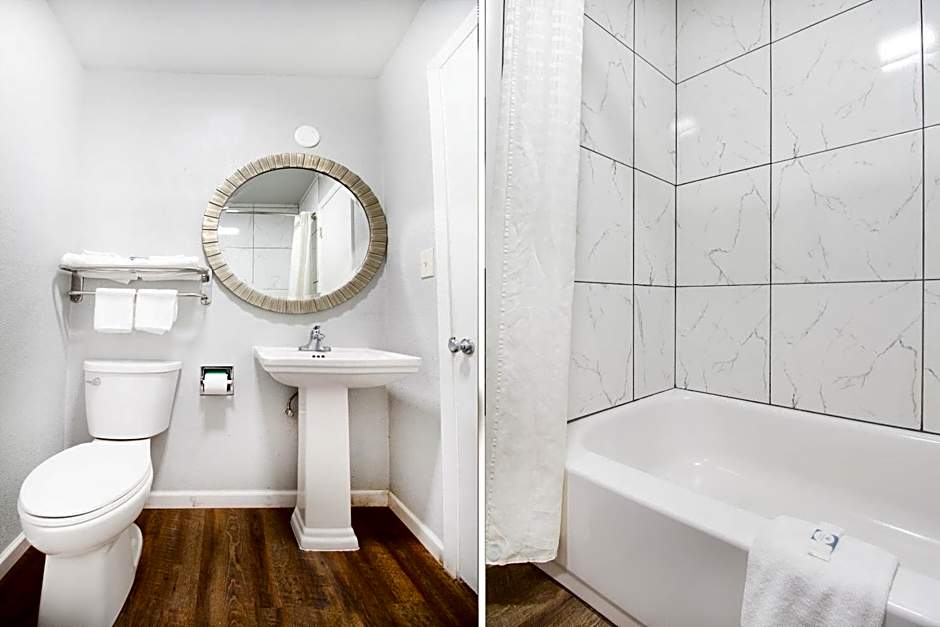 OYO Hotel McAlester OK S Main St