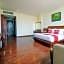 Capital O 2114 Grand Jimbaran Boutique Hotel