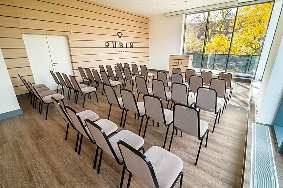 Rubin Wellness & Conference Hotel