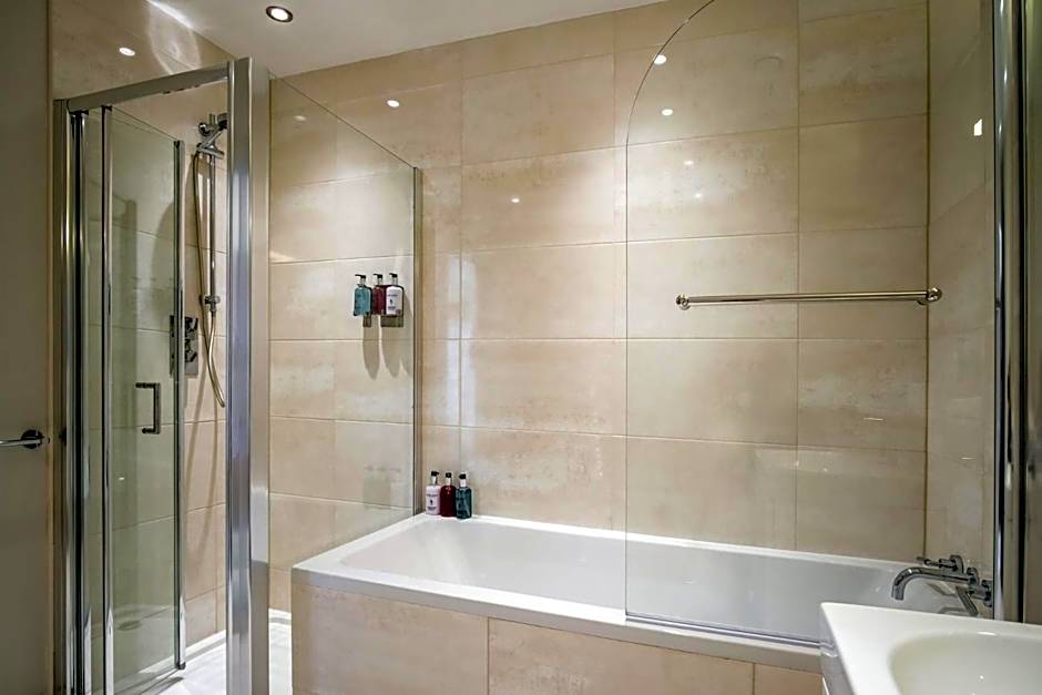 Cotswolds Hotel & Spa