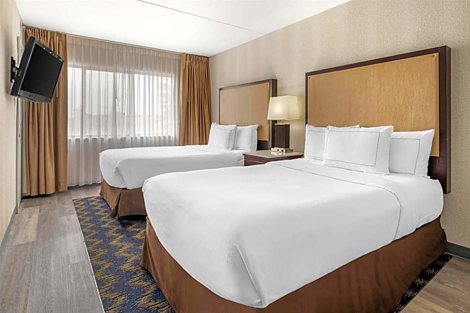 Best Western Plus Miamisburg-Dayton Suites, Banquets & Hotel