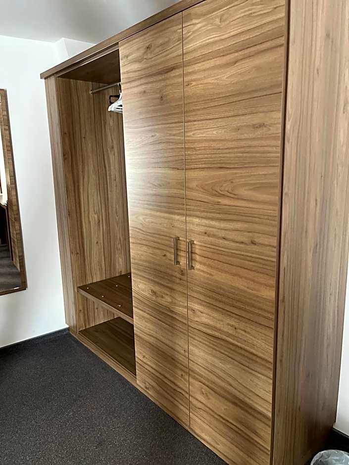 La Flamme Wertheim garni