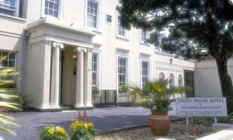 Lysses House Hotel