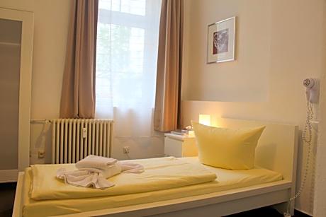 Single Room with Shared Bathroom