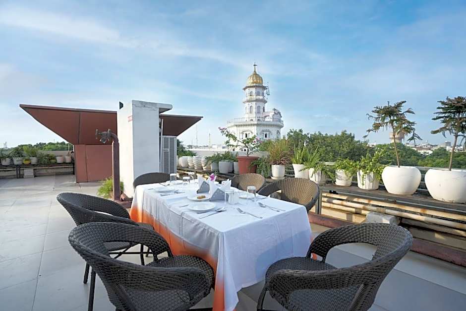 One Earth GG Regency (80 Steps to Golden Temple)