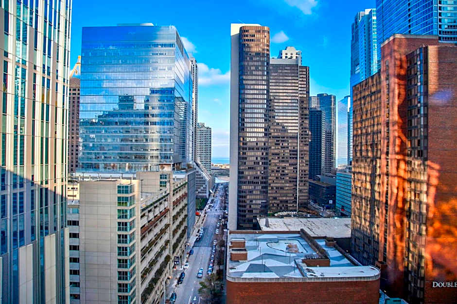 Aloft Chicago Mag Mile