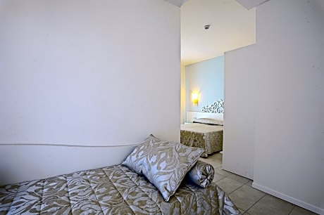 Comfort Quadruple Room