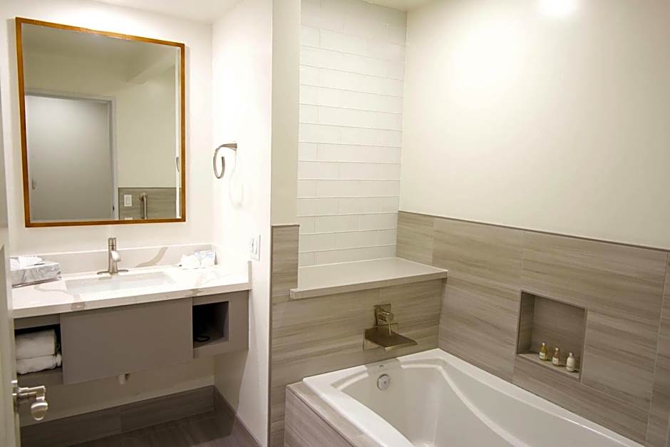 The Volare, Ascend Hotel Collection