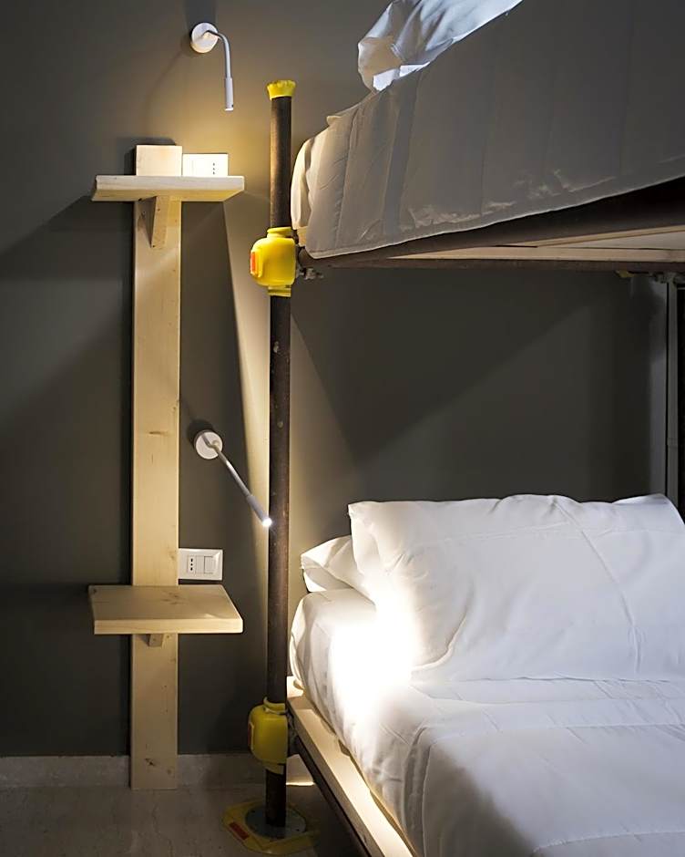 Hostelò - Luxury Hostel