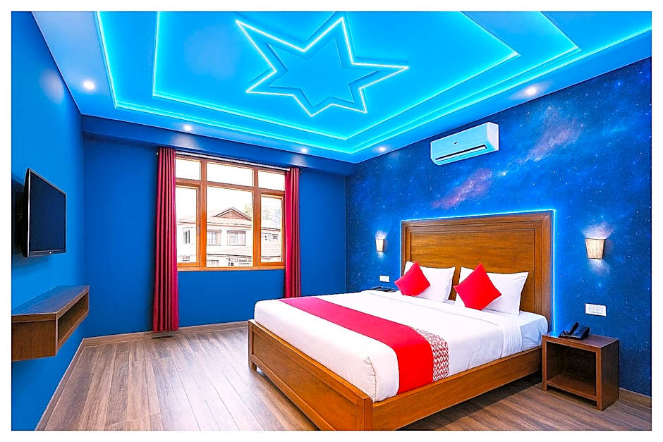 Goroomgo Caroline Homestay Bhubaneswar