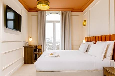 Hotel Ambassador, completely renovated