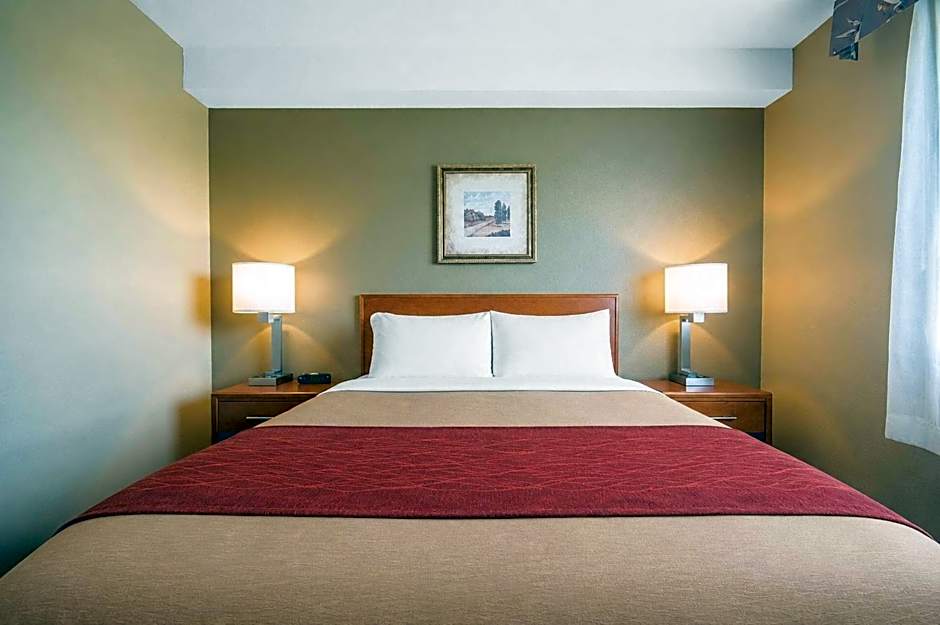 Comfort Inn & Suites