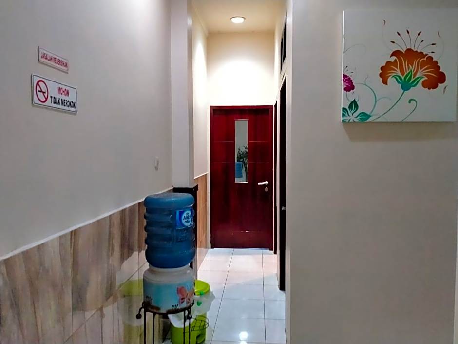 KoolKost Syariah near Tunjungan Plaza 2