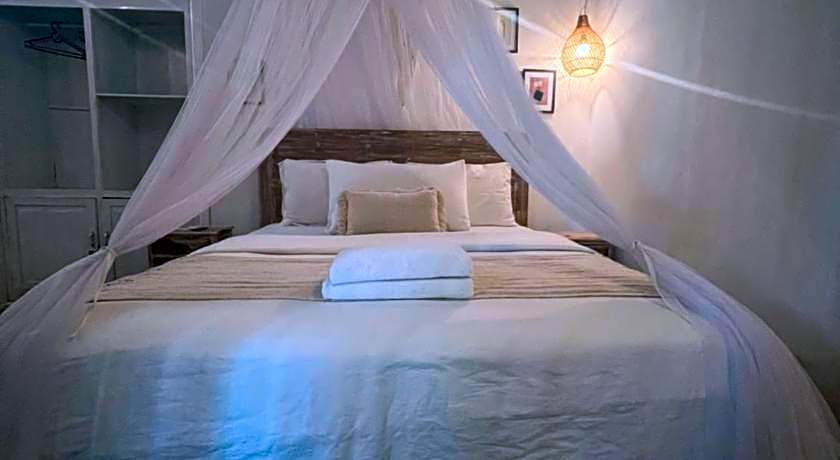 Alamanda Villas